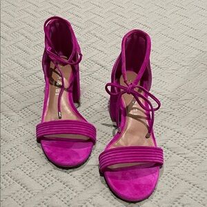 Gianni Bini Fuchsia Heels